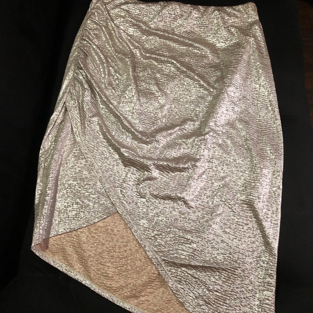 Champagne color